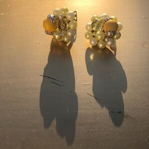 Vintage Clip on earrings